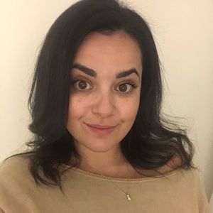 Meet your Posher, Naomi